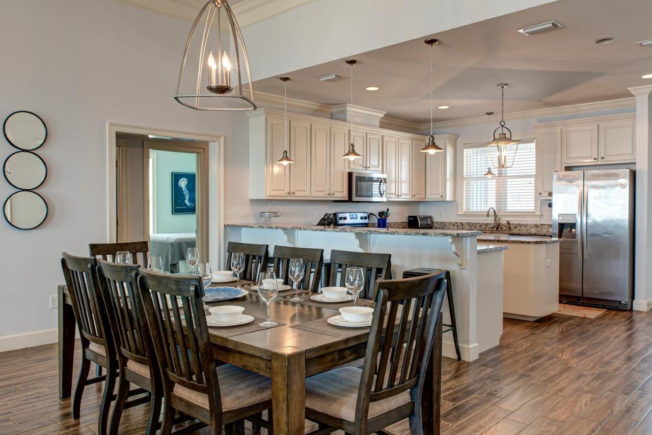 High Tide - Pet Friendly! Expansive Floor Plan And Stunning Views! Large Gulf Front Deck! Home Dauphin Island Bagian luar foto
