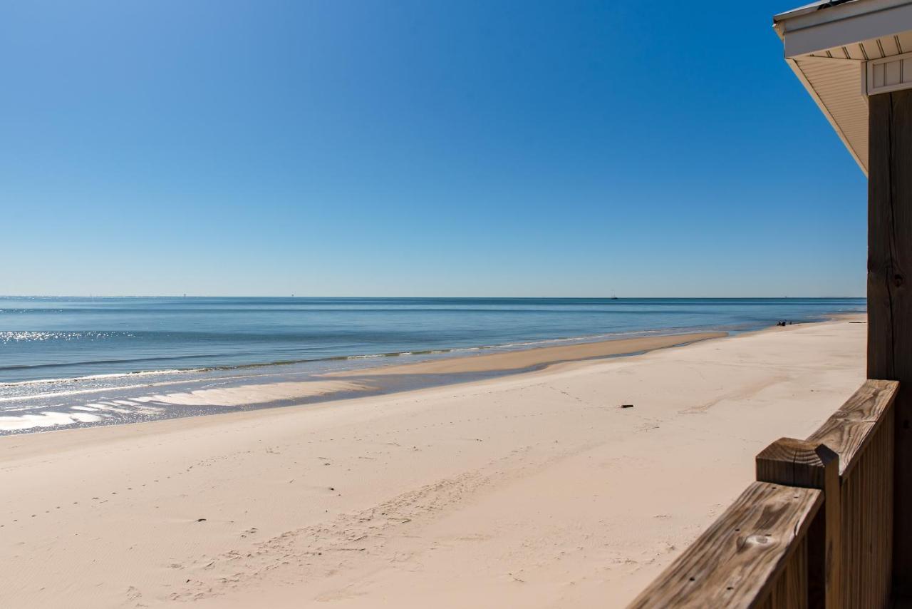 High Tide - Pet Friendly! Expansive Floor Plan And Stunning Views! Large Gulf Front Deck! Home Dauphin Island Bagian luar foto